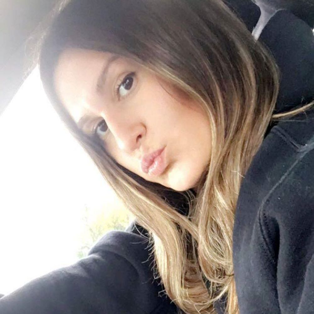 Meet your Posher, Dee